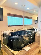 Breakers Boutique Inn