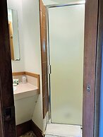 Breakers Boutique Inn