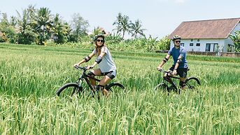 Tejaprana Resort & Spa