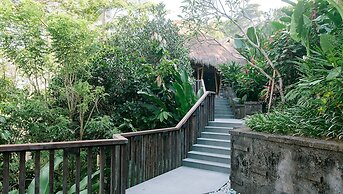 Tejaprana Resort & Spa