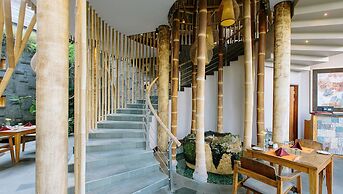 Tejaprana Resort & Spa