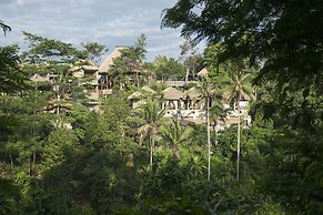 Tejaprana Resort & Spa