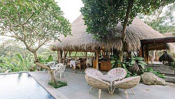 Tejaprana Resort & Spa