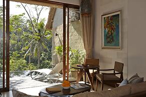 Tejaprana Resort & Spa