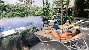 Tejaprana Resort & Spa