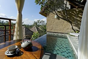 Tejaprana Resort & Spa