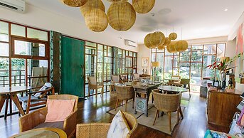 Tejaprana Resort & Spa