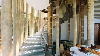 Tejaprana Resort & Spa