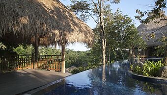 Tejaprana Resort & Spa