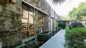 Tejaprana Resort & Spa