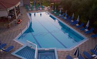 Amoudi Studios Apartments Hotel