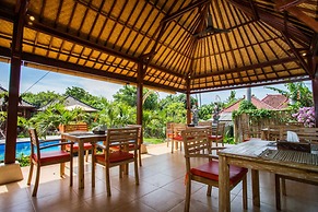 Dinatah Lembongan Villas