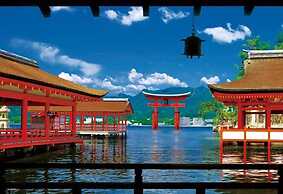 Hiroshima Capsule Hotel & Sauna New Japan EX - Caters to Men