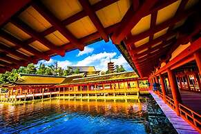 Hiroshima Capsule Hotel & Sauna New Japan EX - Caters to Men