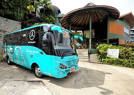 Crest Resort & Pool Villas