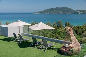 Crest Resort & Pool Villas