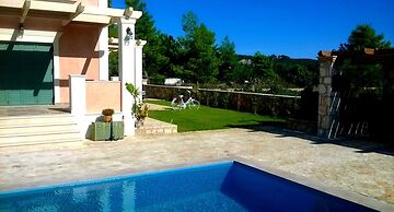 Agro Art Boutique & Luxury Villas