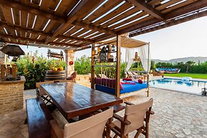 Agro Art Boutique & Luxury Villas