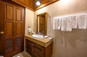 Chateau de Khaoyai Hotel & Resort