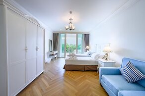 Chateau de Khaoyai Hotel & Resort