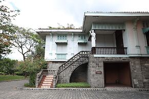 Las Casas Filipinas de Acuzar