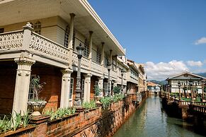 Las Casas Filipinas de Acuzar