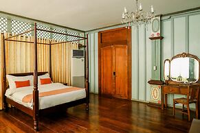 Las Casas Filipinas de Acuzar