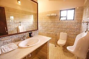 Mulberry Araliayas Resort & Spa