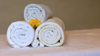 Mulberry Araliayas Resort & Spa