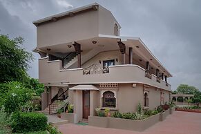 Mulberry Araliayas Resort & Spa