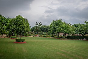 Mulberry Araliayas Resort & Spa