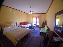 Loggas Hotel