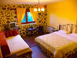 Loggas Hotel