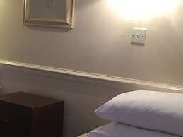 Colnbrook Lodge Guest House