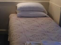 Colnbrook Lodge Guest House