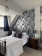Rosaire Guest House
