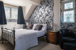 Rosaire Guest House
