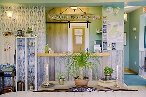 Chanterelle Country Inn & Cottages