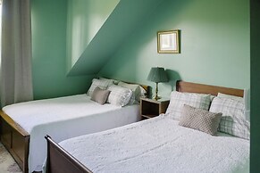 Chanterelle Country Inn & Cottages