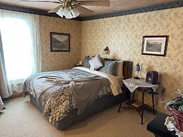 The Alma House Inn
