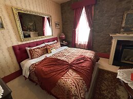 The Alma House Inn
