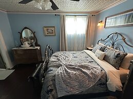The Alma House Inn