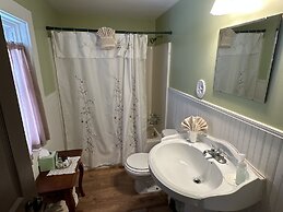 The Alma House Inn
