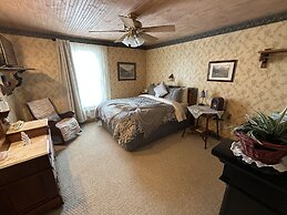 The Alma House Inn