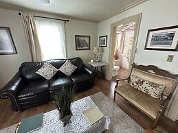 The Alma House Inn