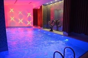 Lova Hotel SPA