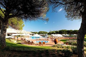 Pine Cliffs Ocean Suites, a Luxury Collection Resort & Spa