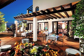 Pine Cliffs Ocean Suites, a Luxury Collection Resort & Spa