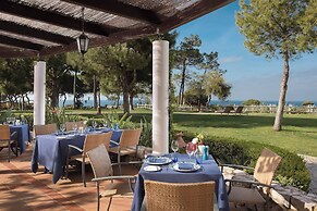 Pine Cliffs Ocean Suites, a Luxury Collection Resort & Spa