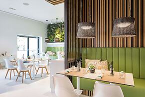 Pine Cliffs Ocean Suites, a Luxury Collection Resort & Spa